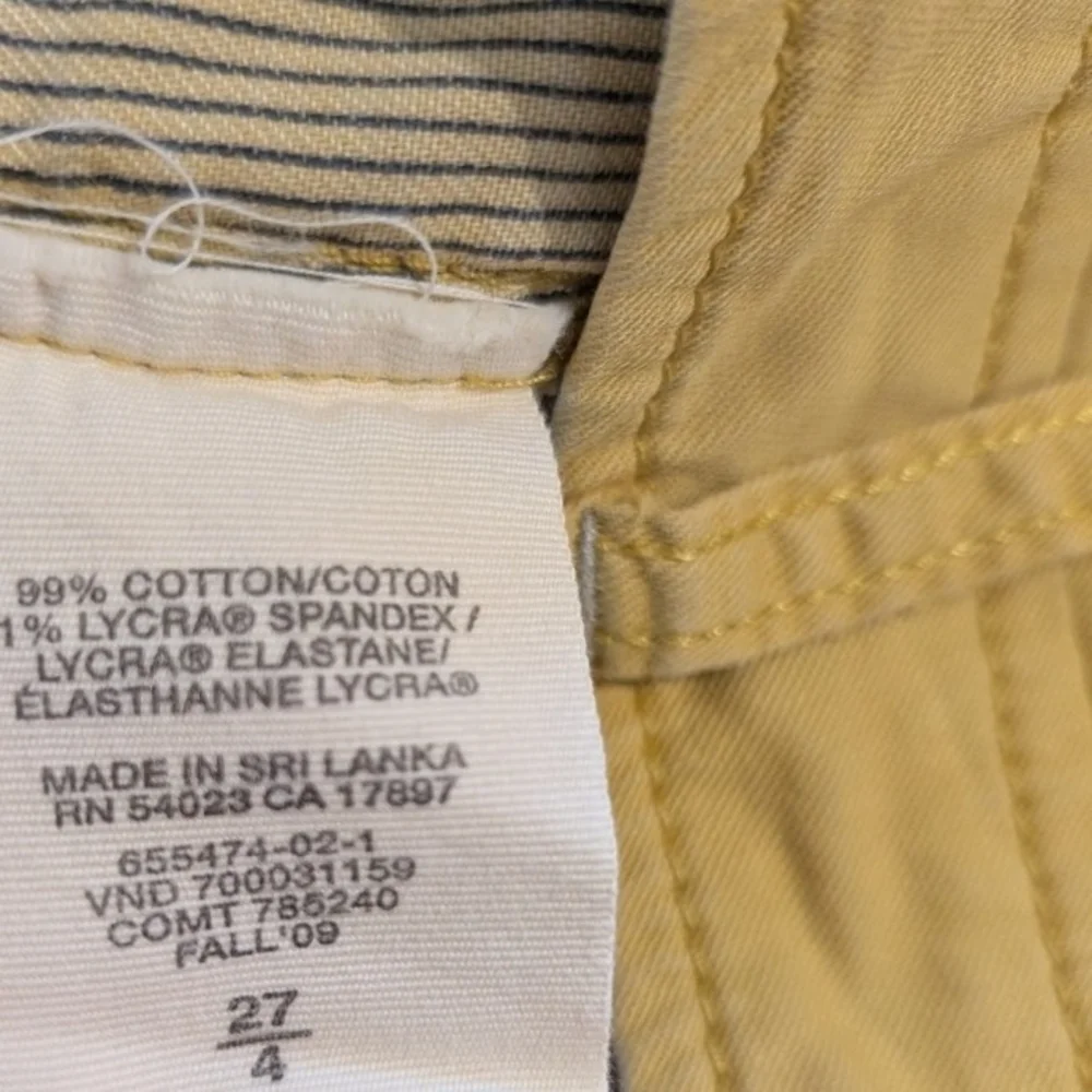 Pre-owned Women's Mustard Shorts